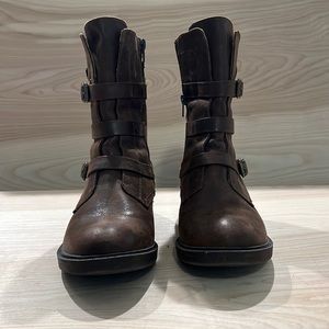 Baretraps Calf length brown boots